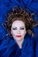Anneke zingt Kate Bush